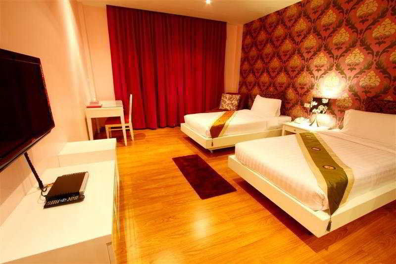 Glitz Khách sạn